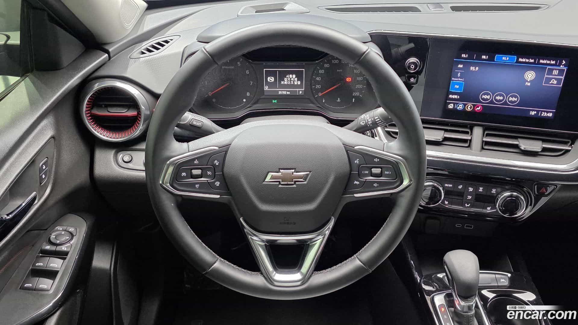 Trax Chevrolet 2025.11-OPTION-017