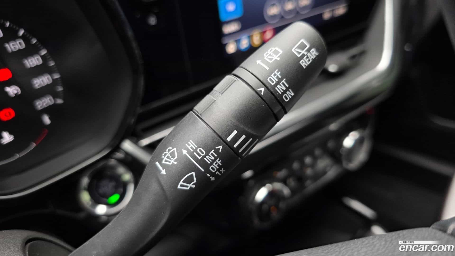 Trax Chevrolet 2025.11-OPTION-024