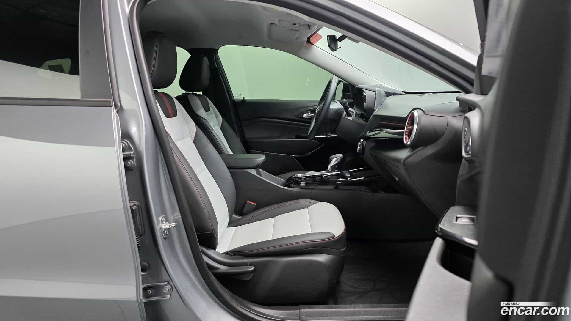 Trax Chevrolet 2025.11-INNER-036
