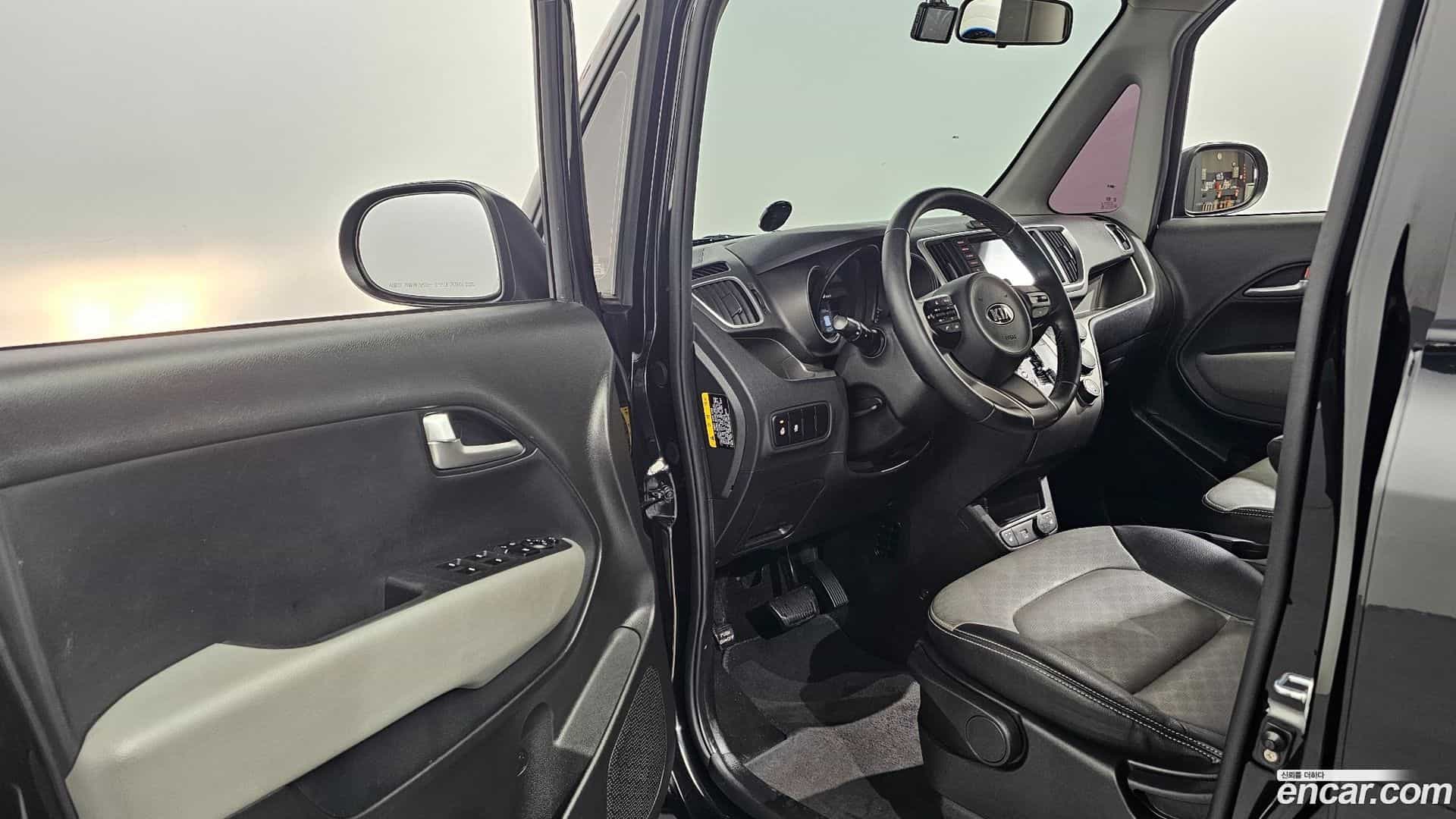 RAY Kia 2021.1-INNER-010