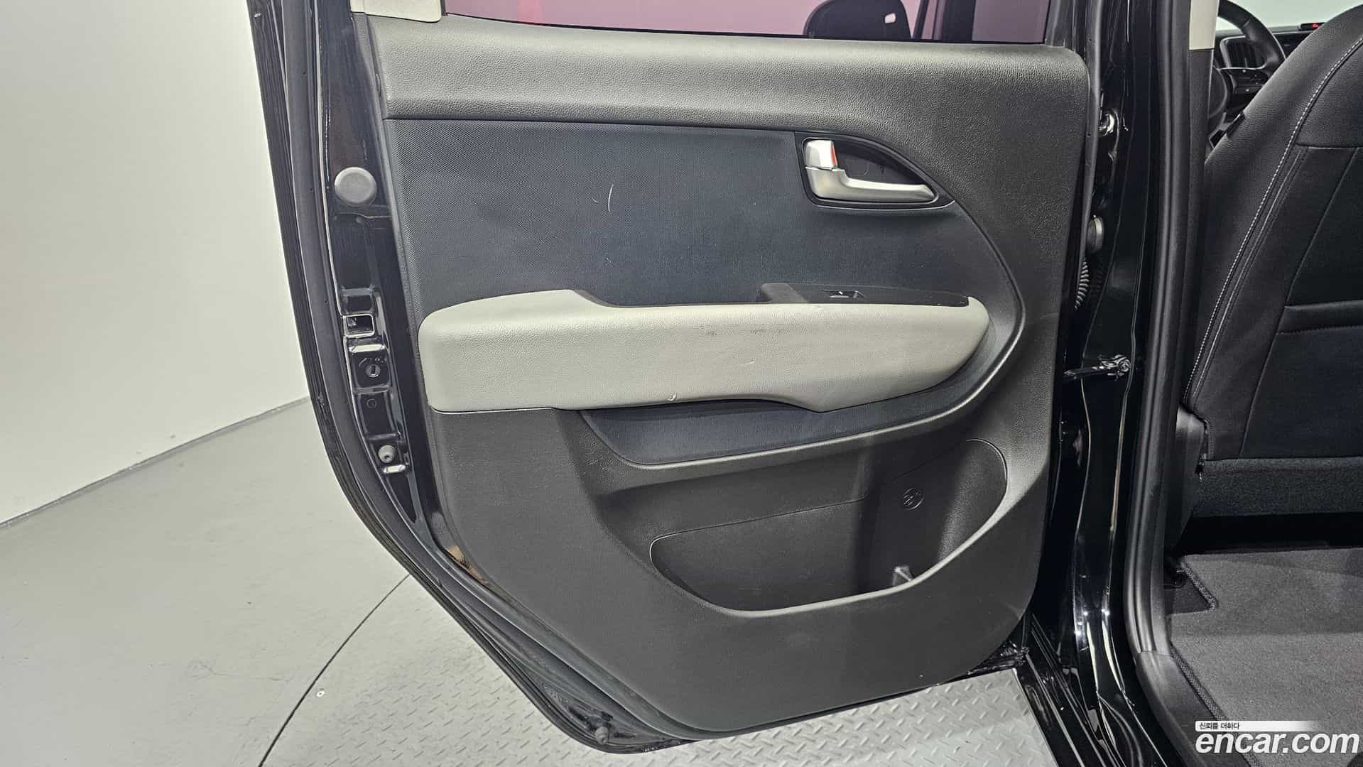 RAY Kia 2021.1-INNER-035