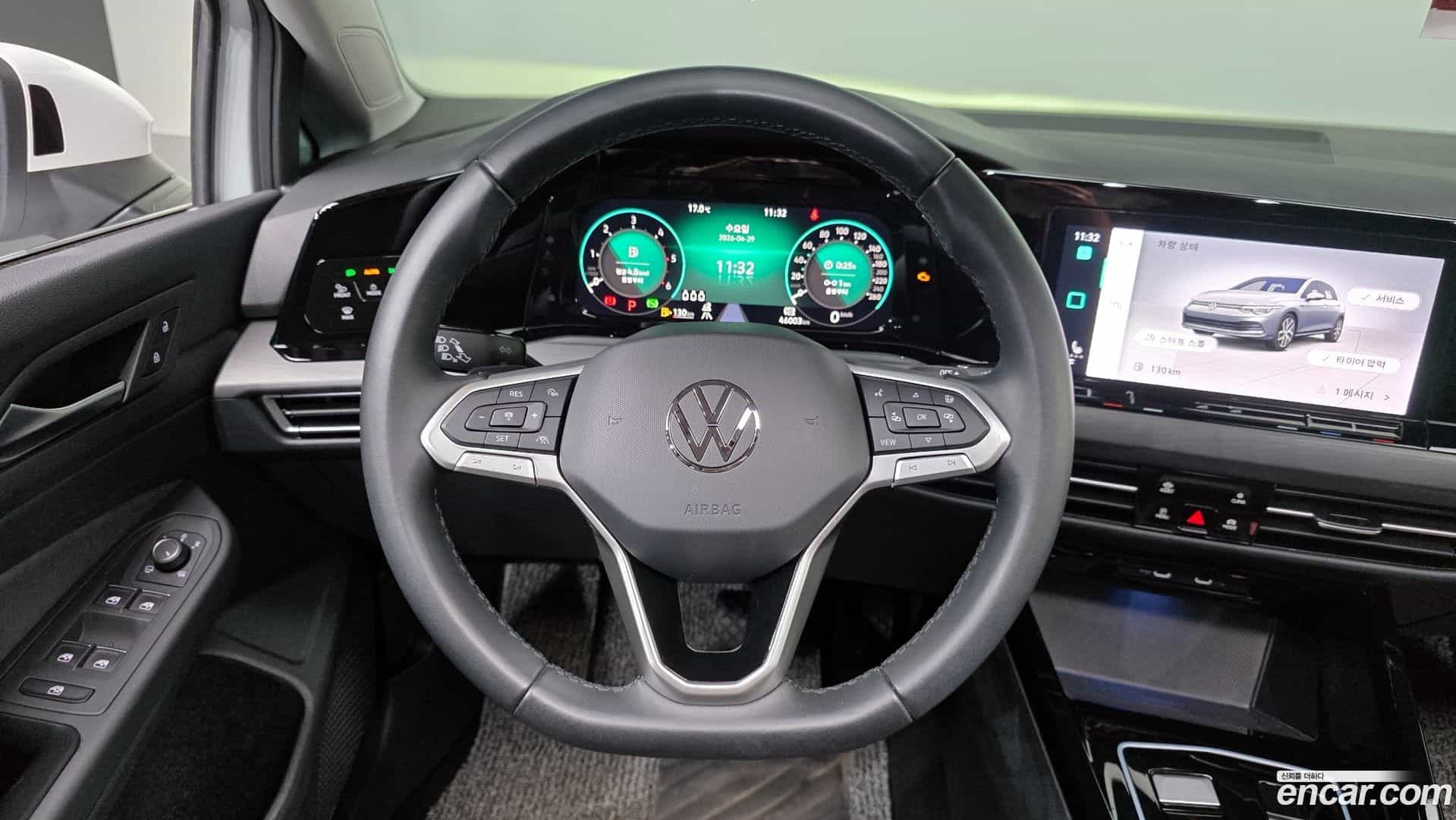 Golf Volkswagen 2024.1-OPTION-017