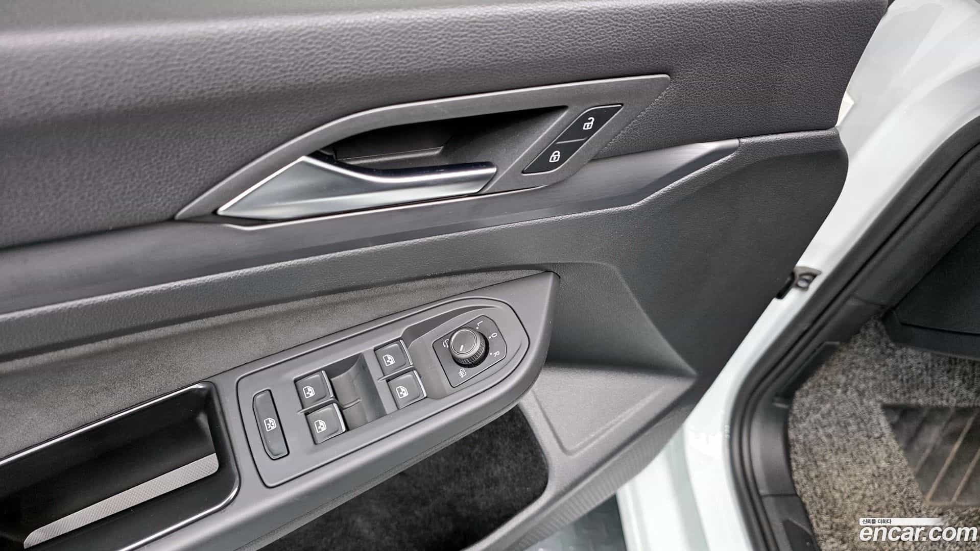 Golf Volkswagen 2024.1-OPTION-041