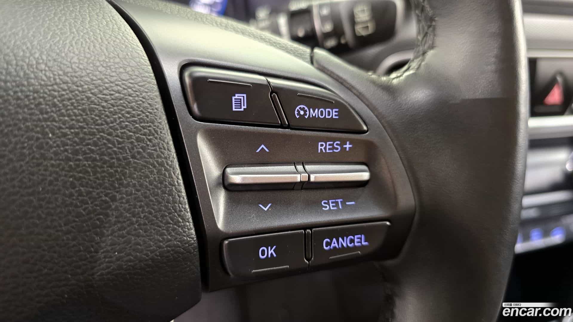 Kona Hyundai 2018.0-OPTION-042