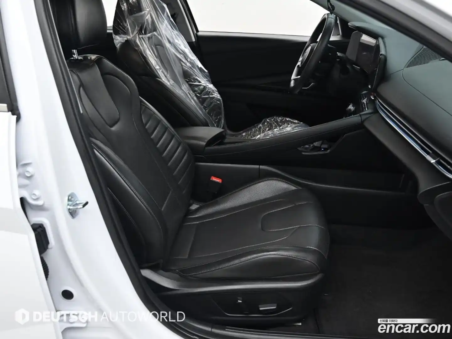 AVANTE Hyundai 2025.0-INNER-010