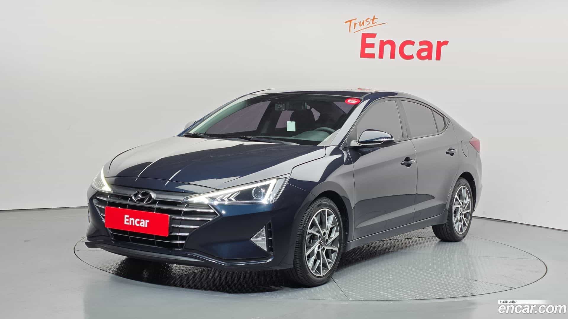 AVANTE Hyundai 2019.6-OUTER-001
