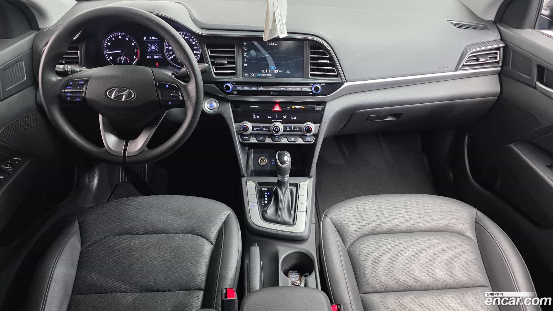 AVANTE Hyundai 2019.6-INNER-007