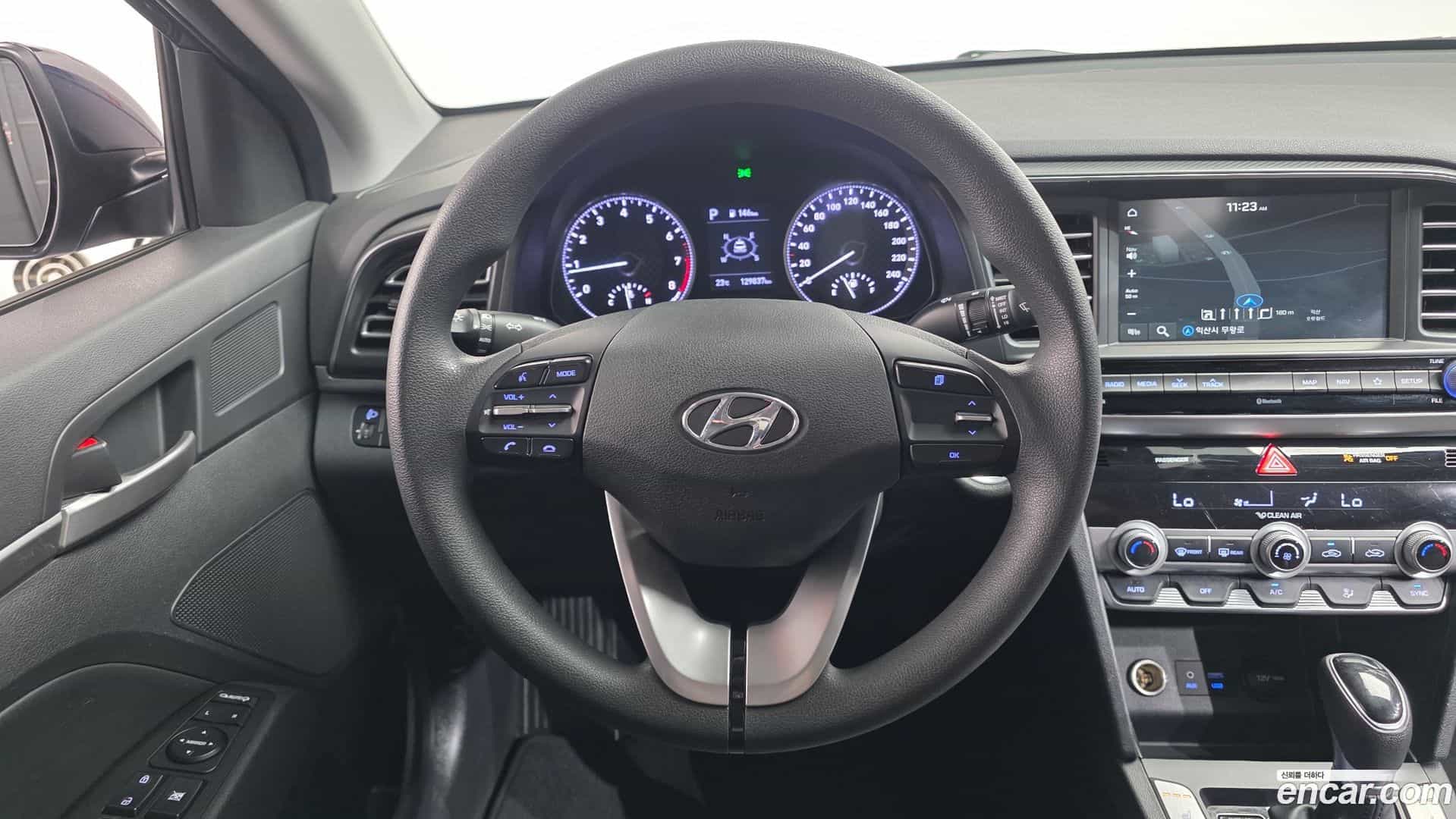 AVANTE Hyundai 2019.6-OPTION-018