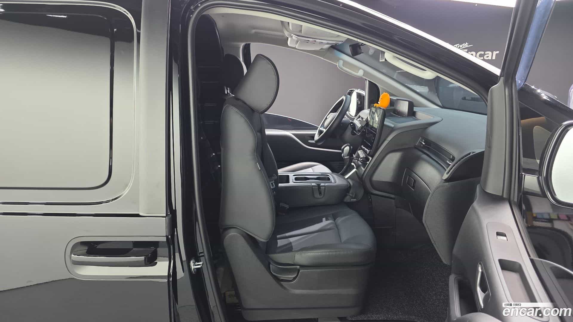 Staria Hyundai 2025.9-OPTION-015