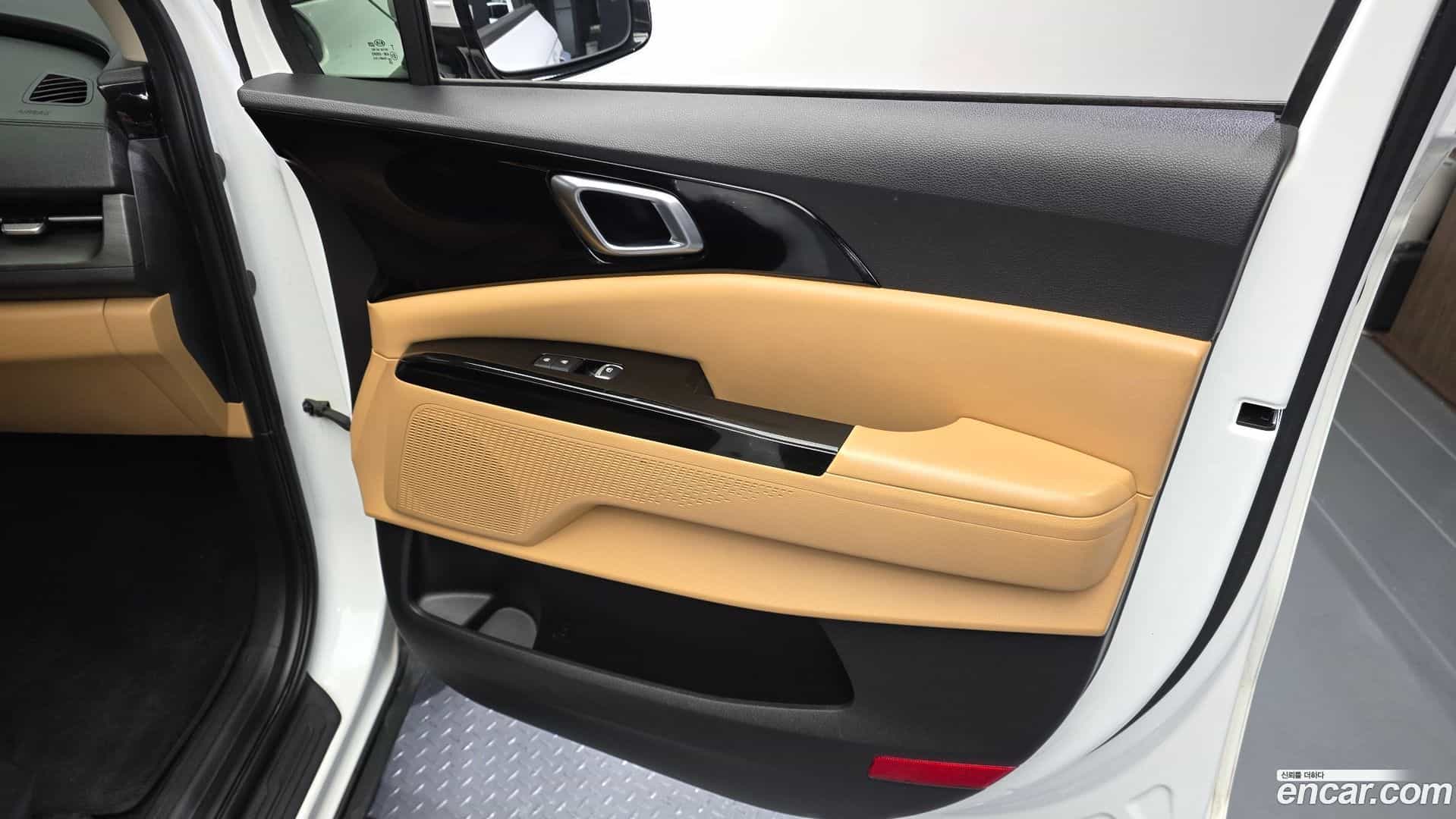 Canival Kia 2021.2-INNER-034