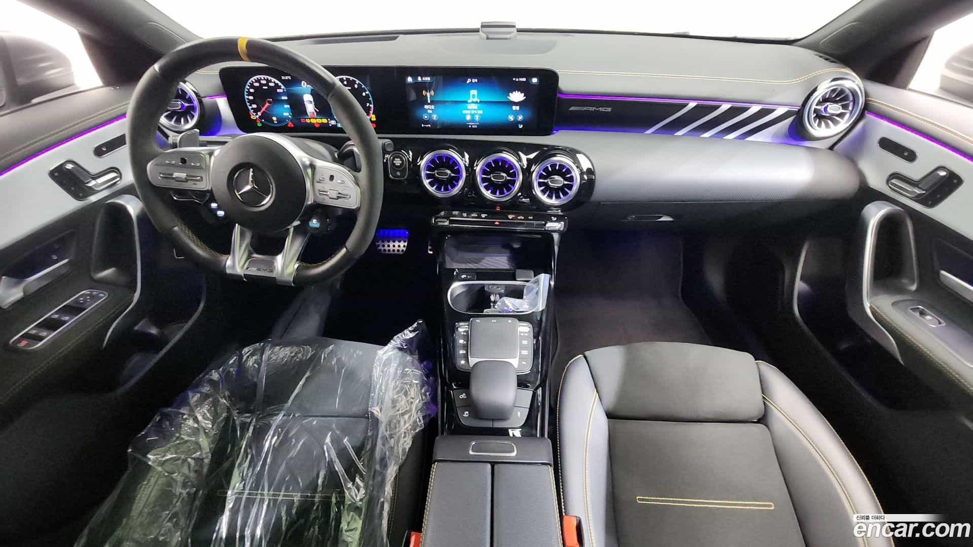 CLA-Class Mercedes-Benz 2021.8-INNER-007