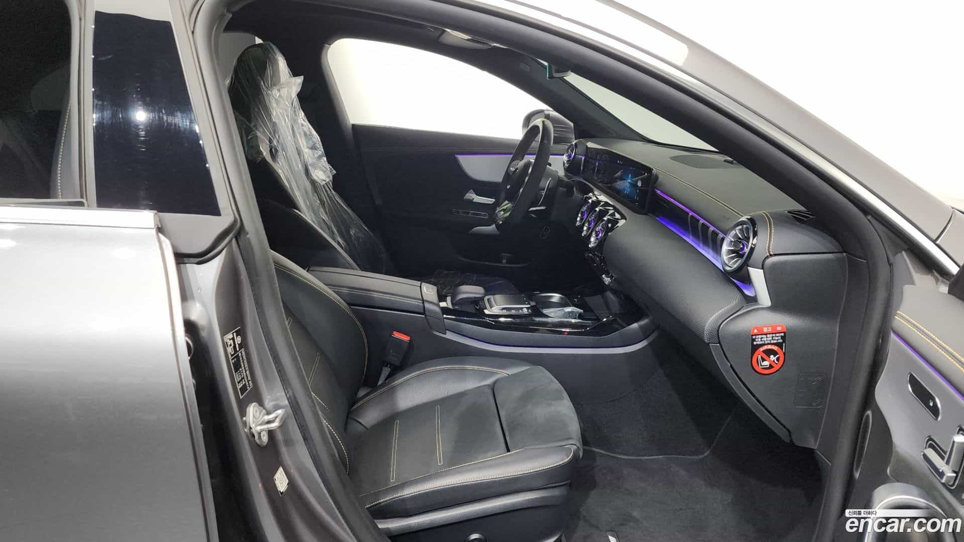 CLA-Class Mercedes-Benz 2021.8-INNER-036