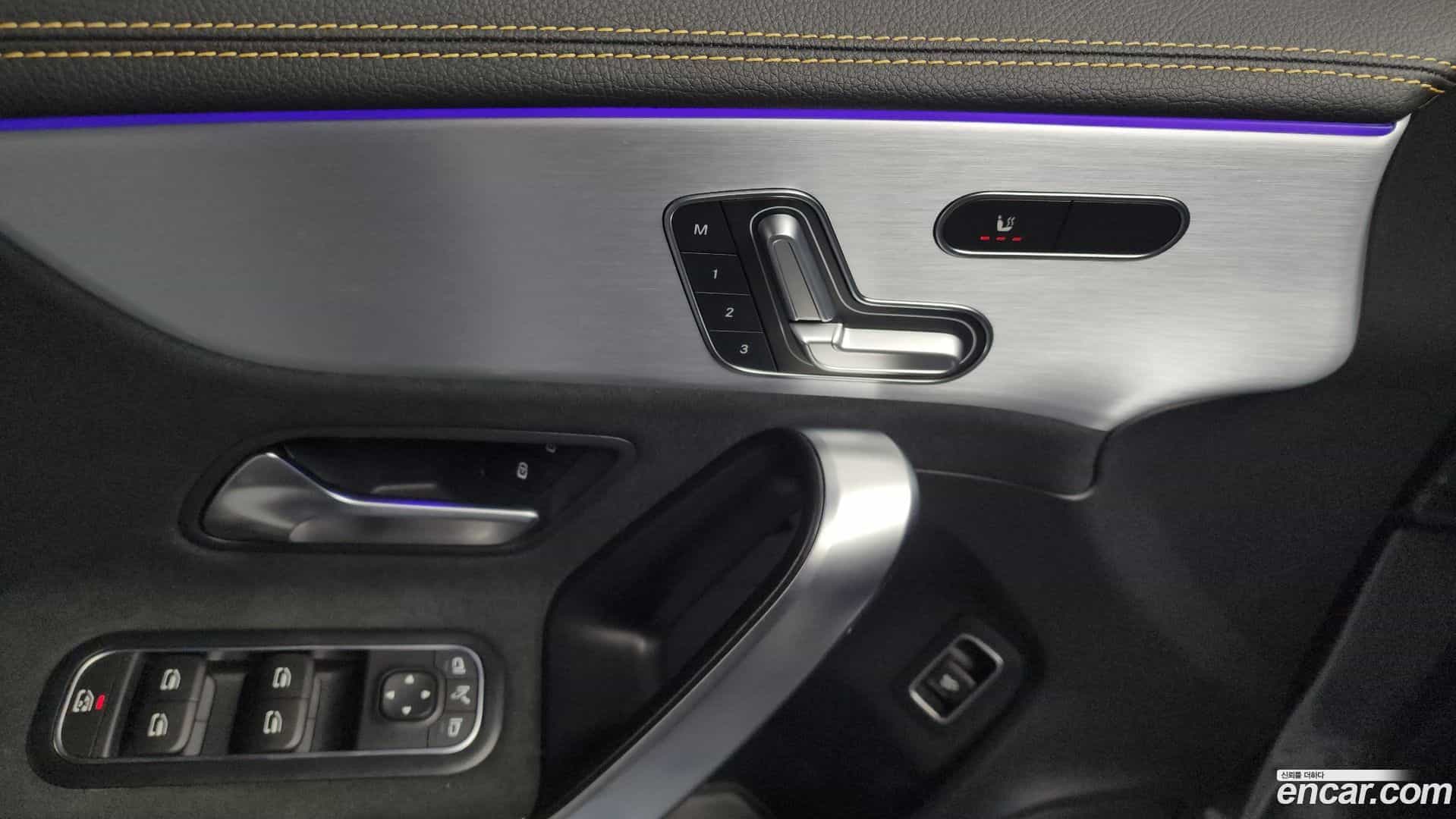 CLA-Class Mercedes-Benz 2021.8-OPTION-040
