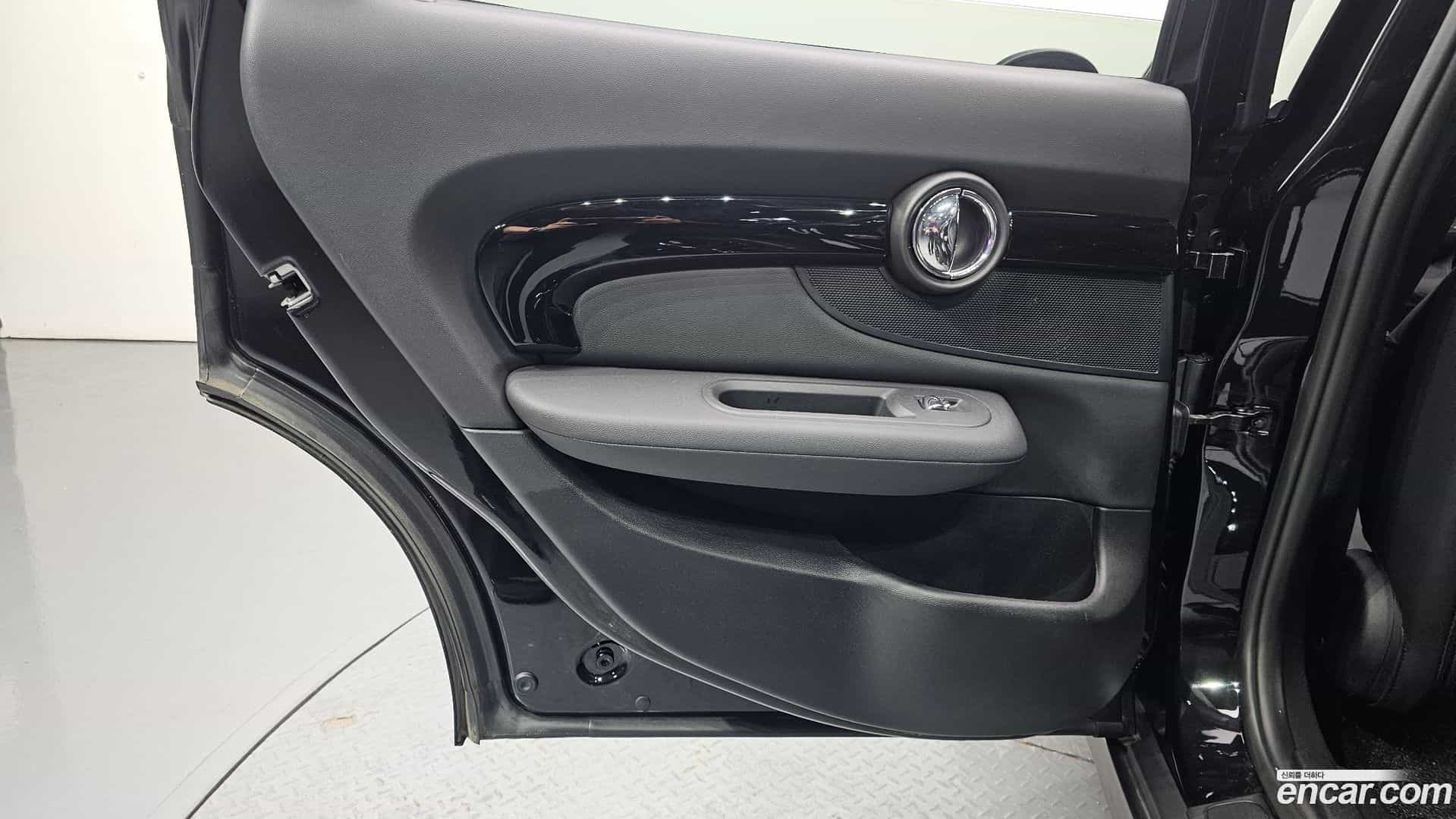 Clubman Mini 2023.4-INNER-035