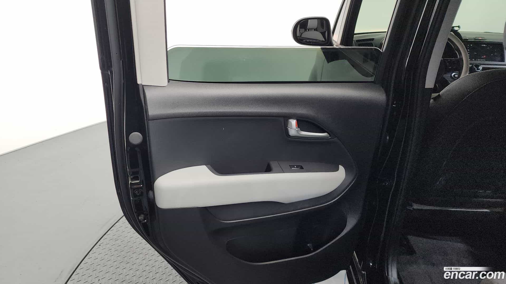 RAY Kia 2025.2-INNER-035