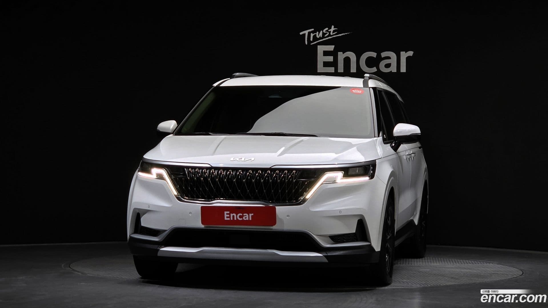 Main__Slider__Photo:Canival Kia 2022.5-2