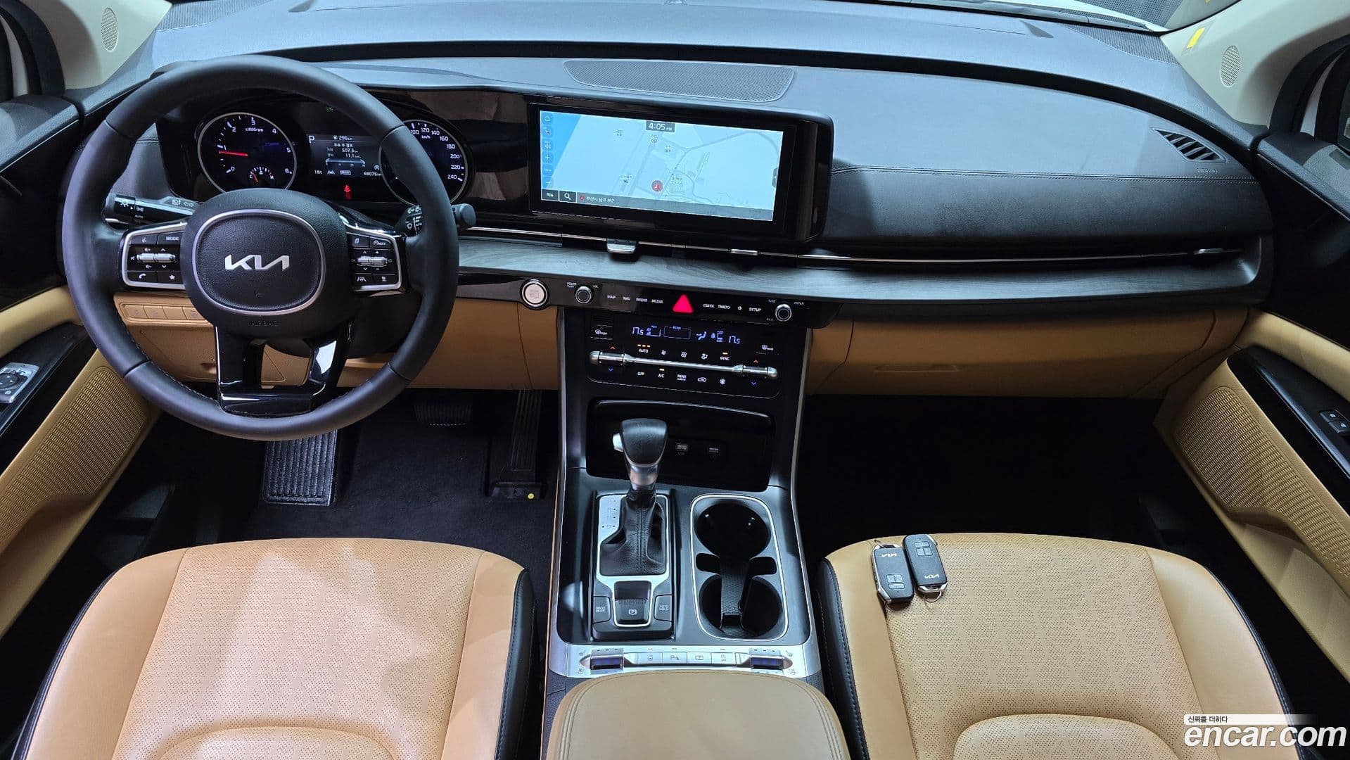 Main__Slider__Photo:Canival Kia 2022.5-6