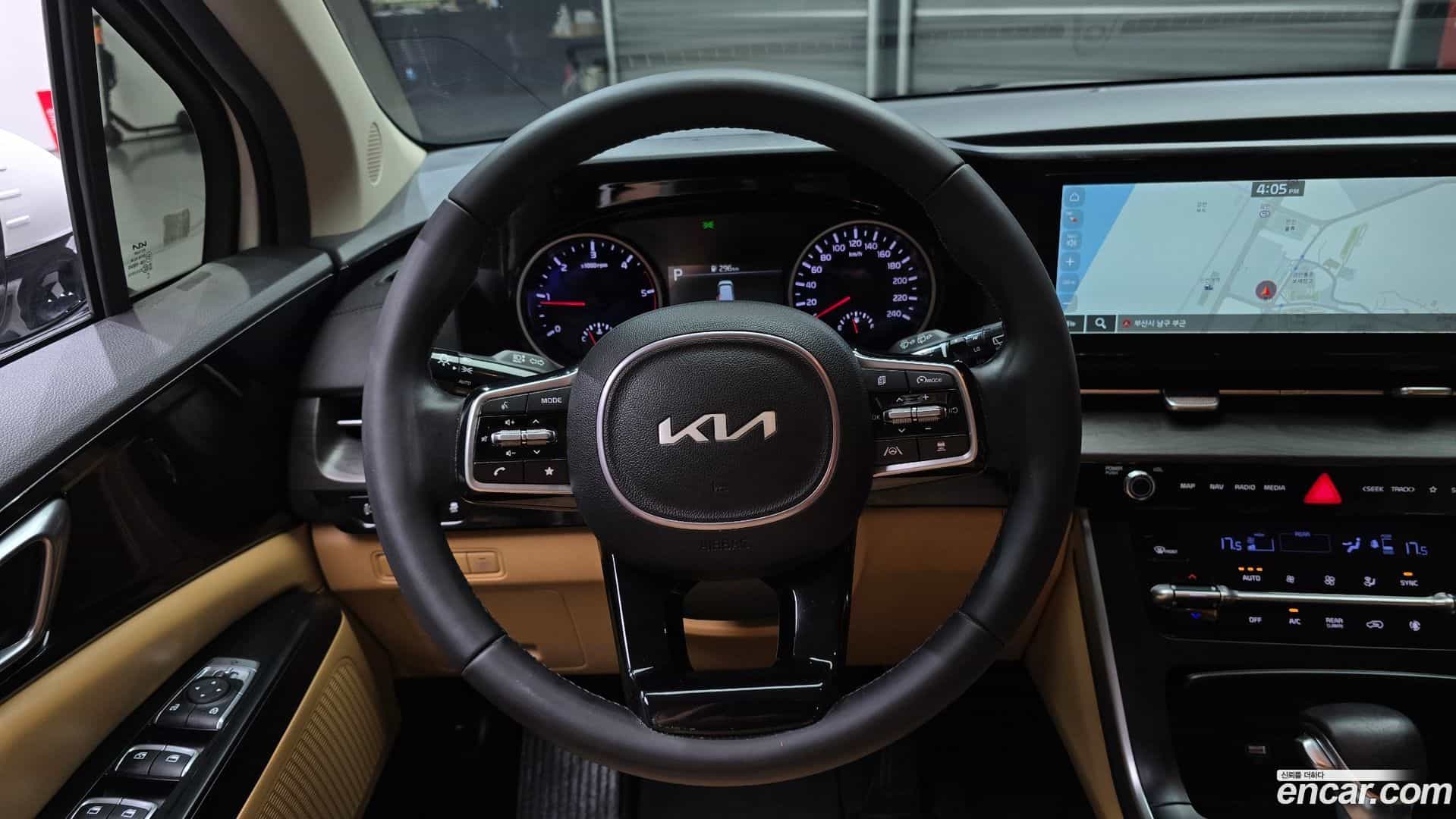 Canival Kia 2022.5-OPTION-017