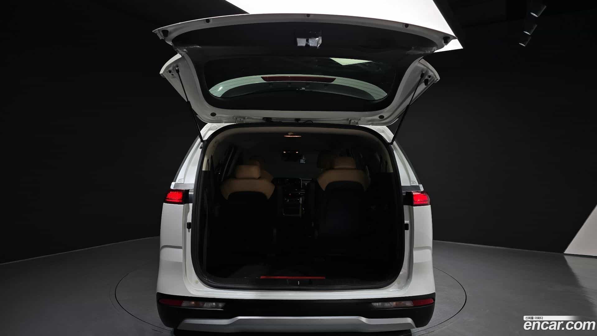 Canival Kia 2022.5-OPTION-024