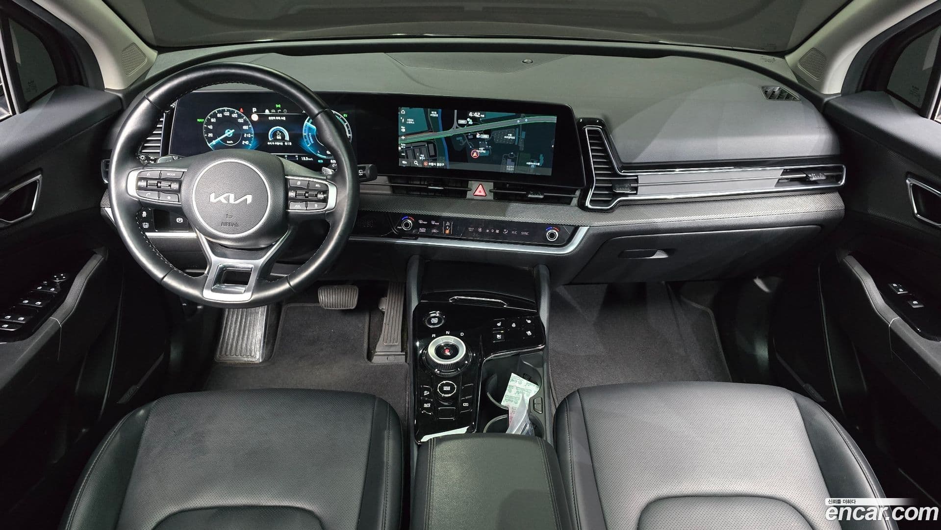 Main__Slider__Photo:Sportage Kia 2024.2-6
