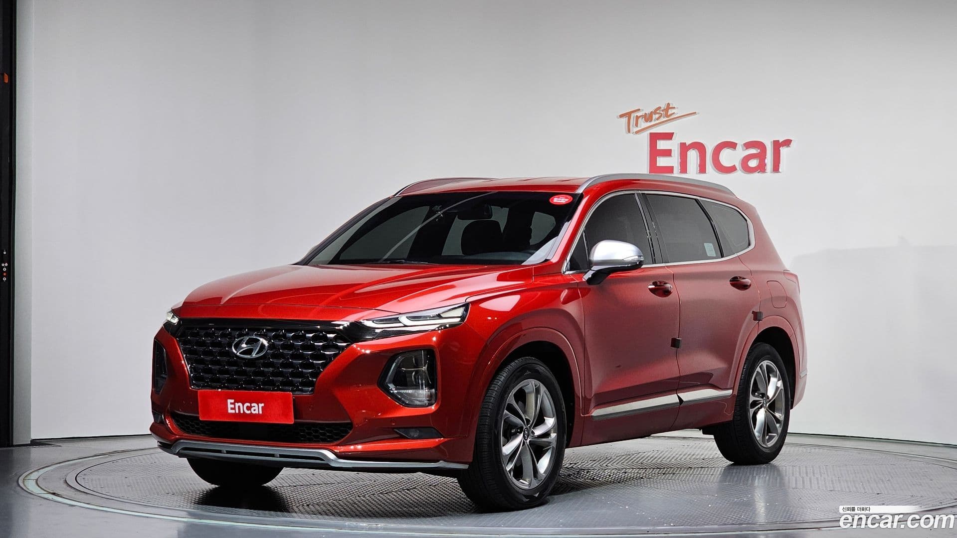Main__Slider__Photo:Santafe Hyundai 2019.3-0