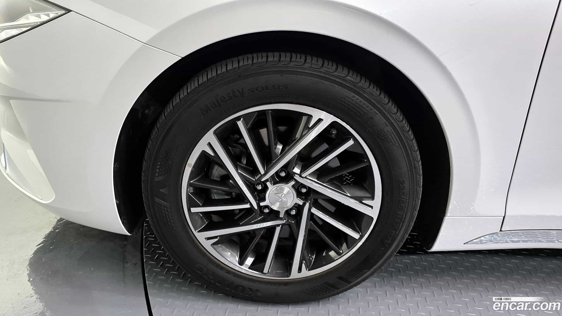 Grandeur Hyundai 2020.10-OUTER-005
