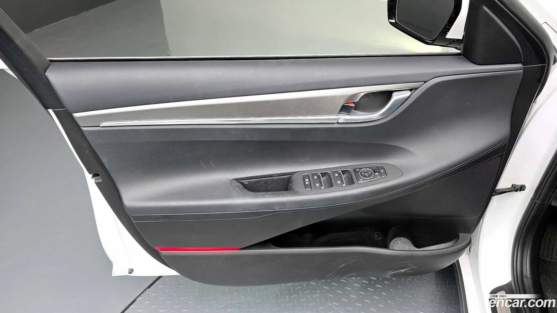 Grandeur Hyundai 2020.10-INNER-034