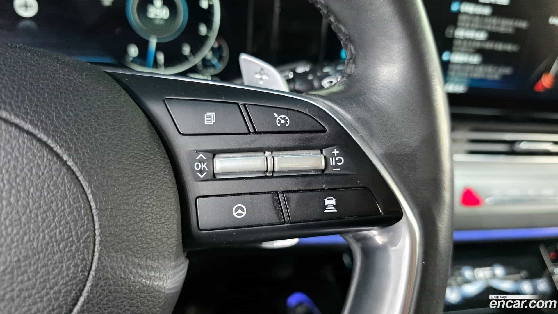 Grandeur Hyundai 2020.10-OPTION-040