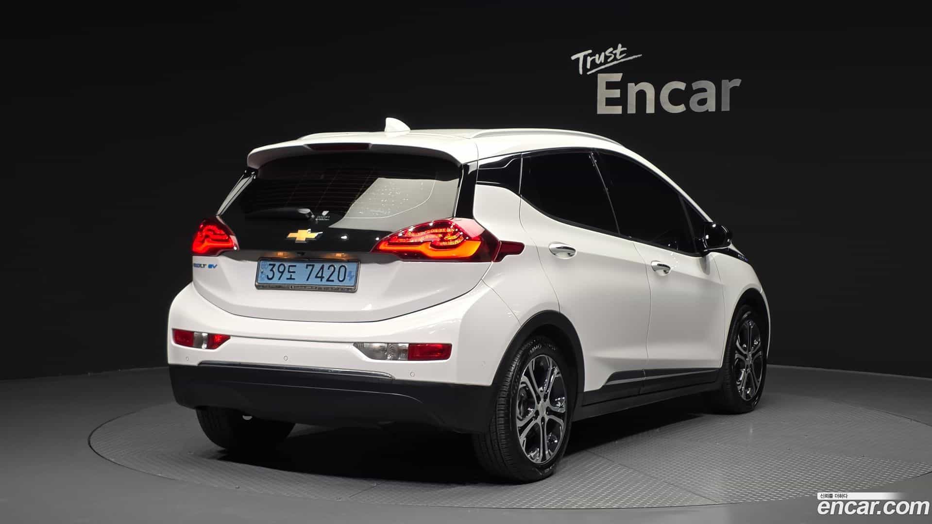 Bolt EV Chevrolet 2018.5-OUTER-002