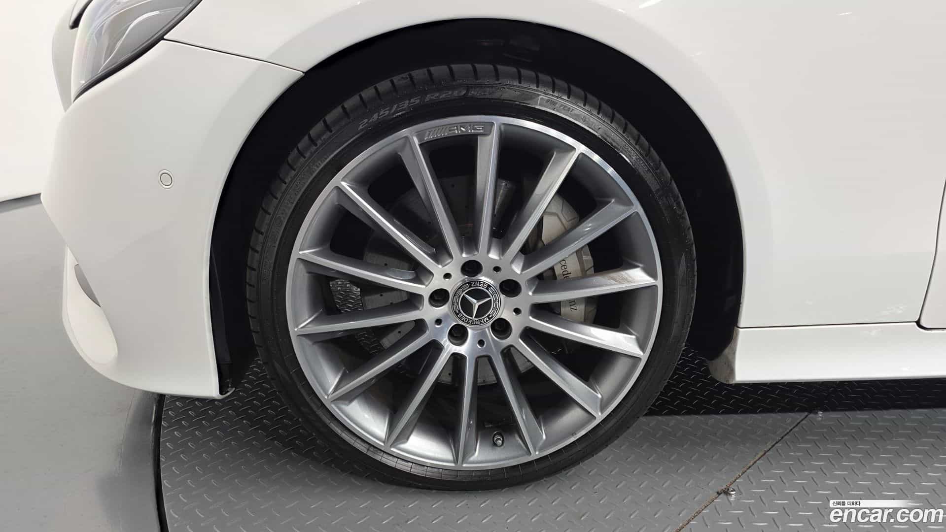 E-Class Mercedes-Benz 2020.5-OUTER-005