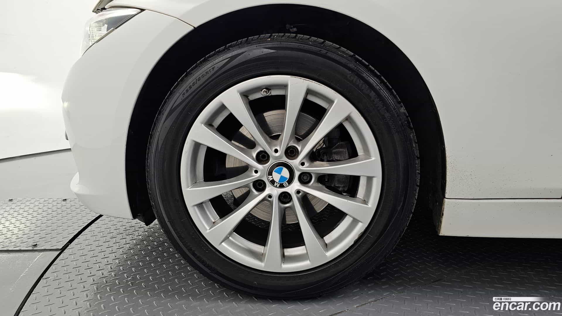 3-Series BMW 2017.2-OUTER-005