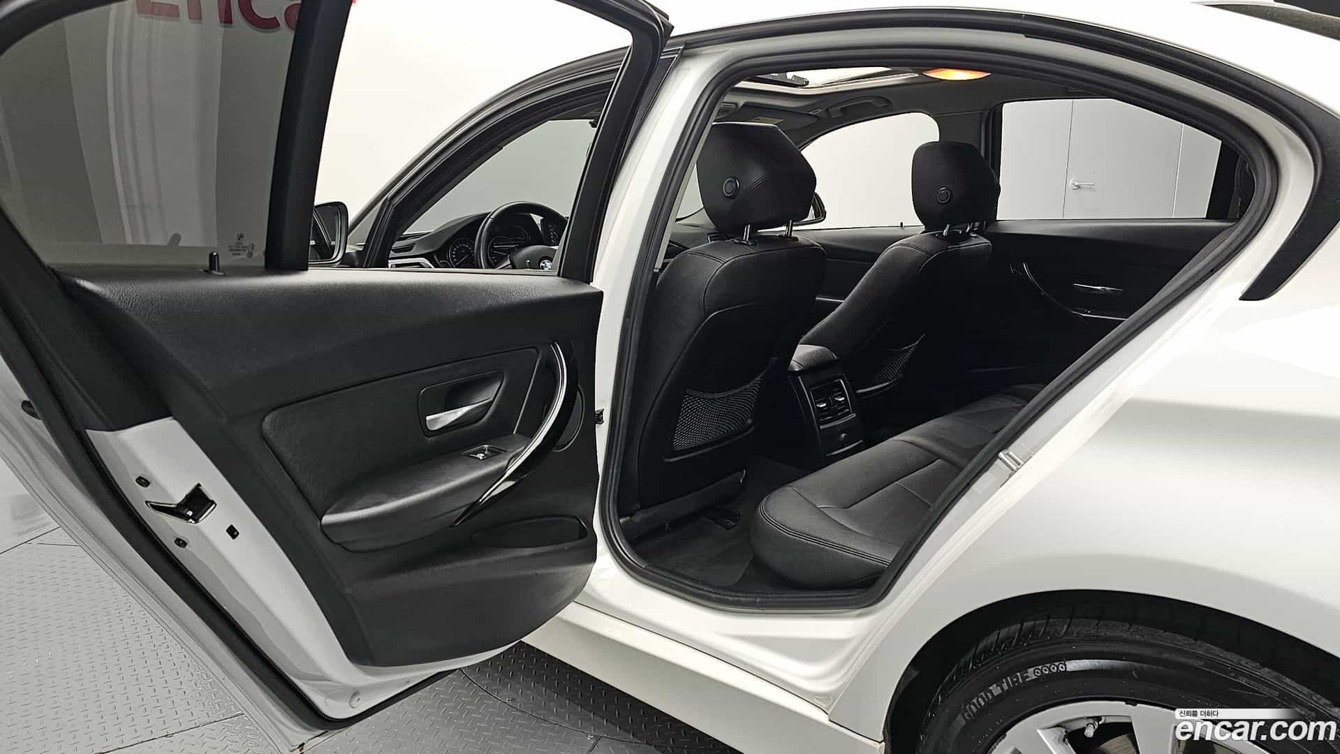 3-Series BMW 2017.2-OPTION-016