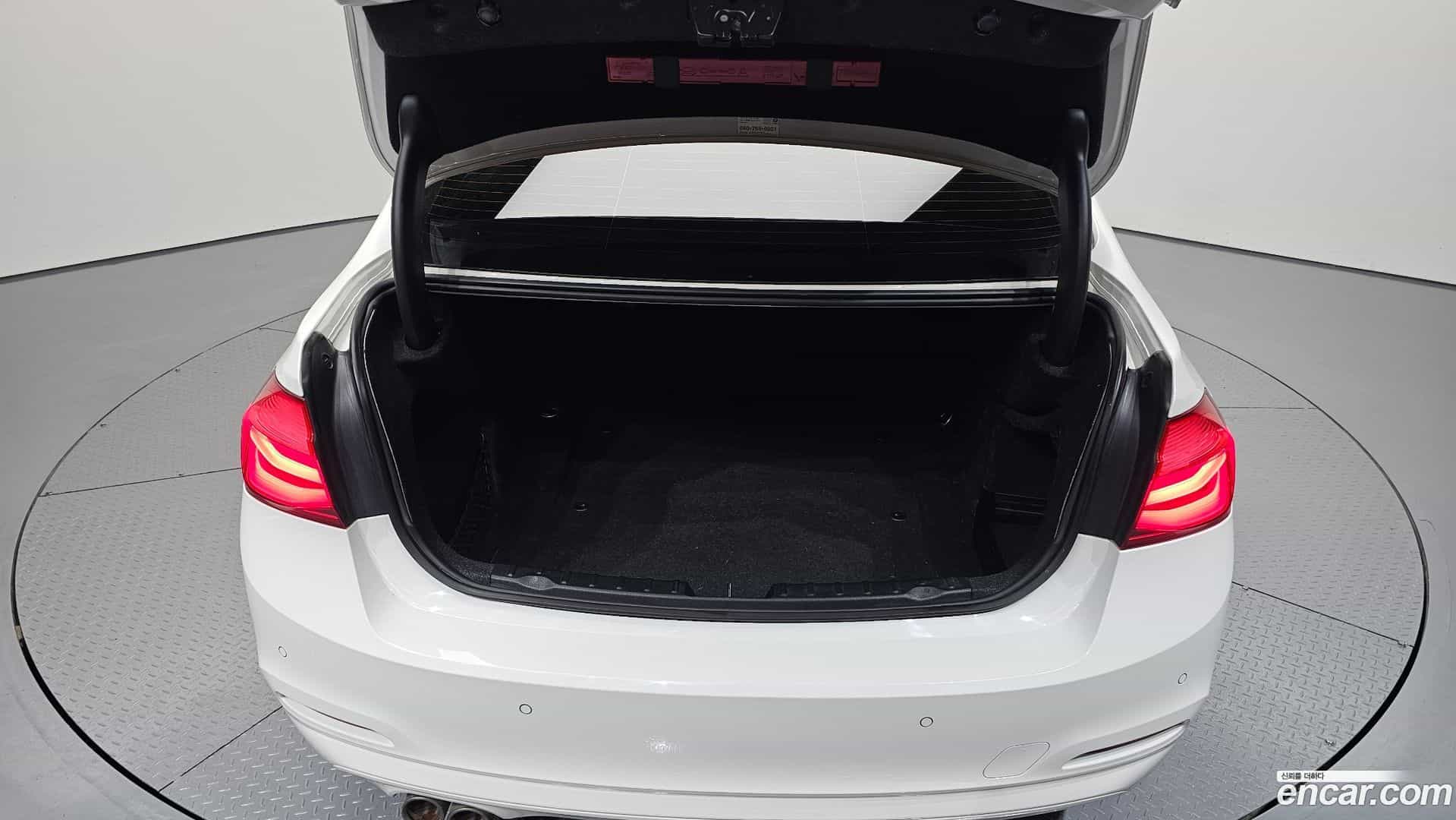 3-Series BMW 2017.2-OPTION-024