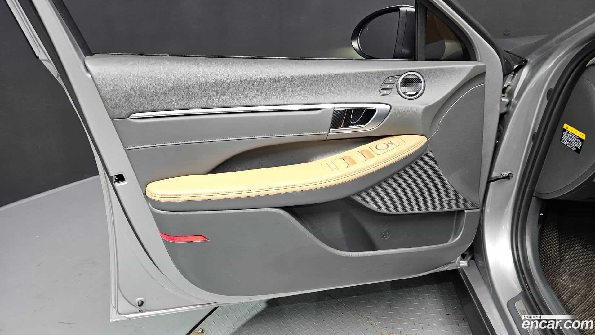 Sonata Hyundai 2020.2-INNER-034