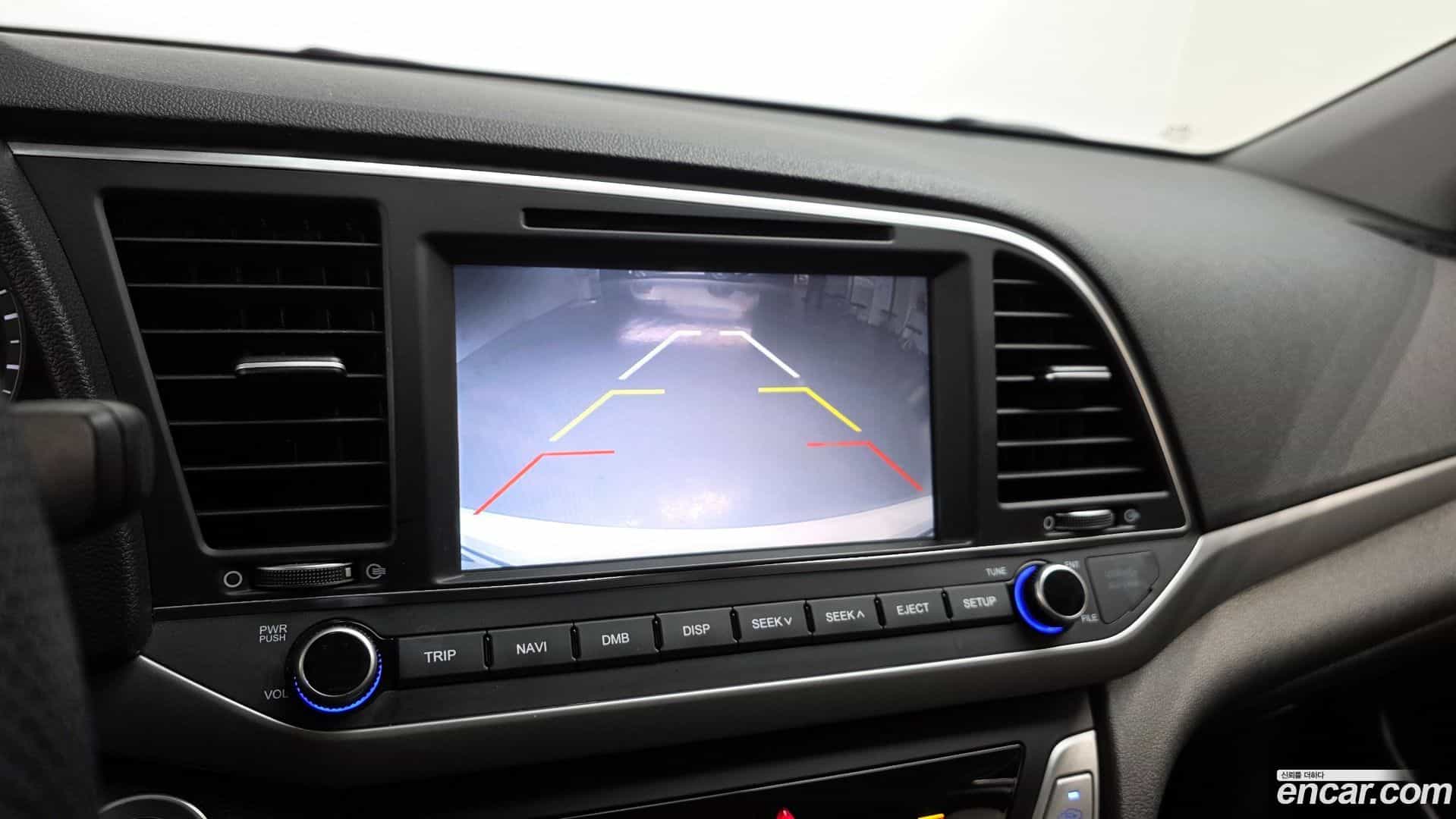 AVANTE Hyundai 2017.10-OPTION-019