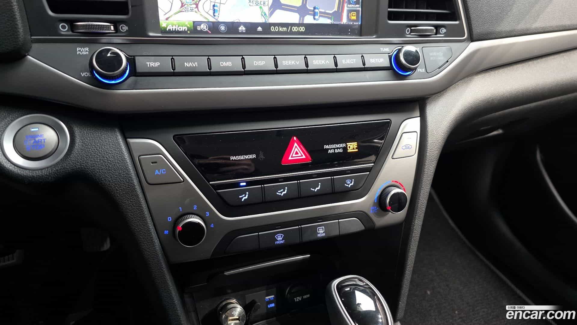 AVANTE Hyundai 2017.10-OPTION-043