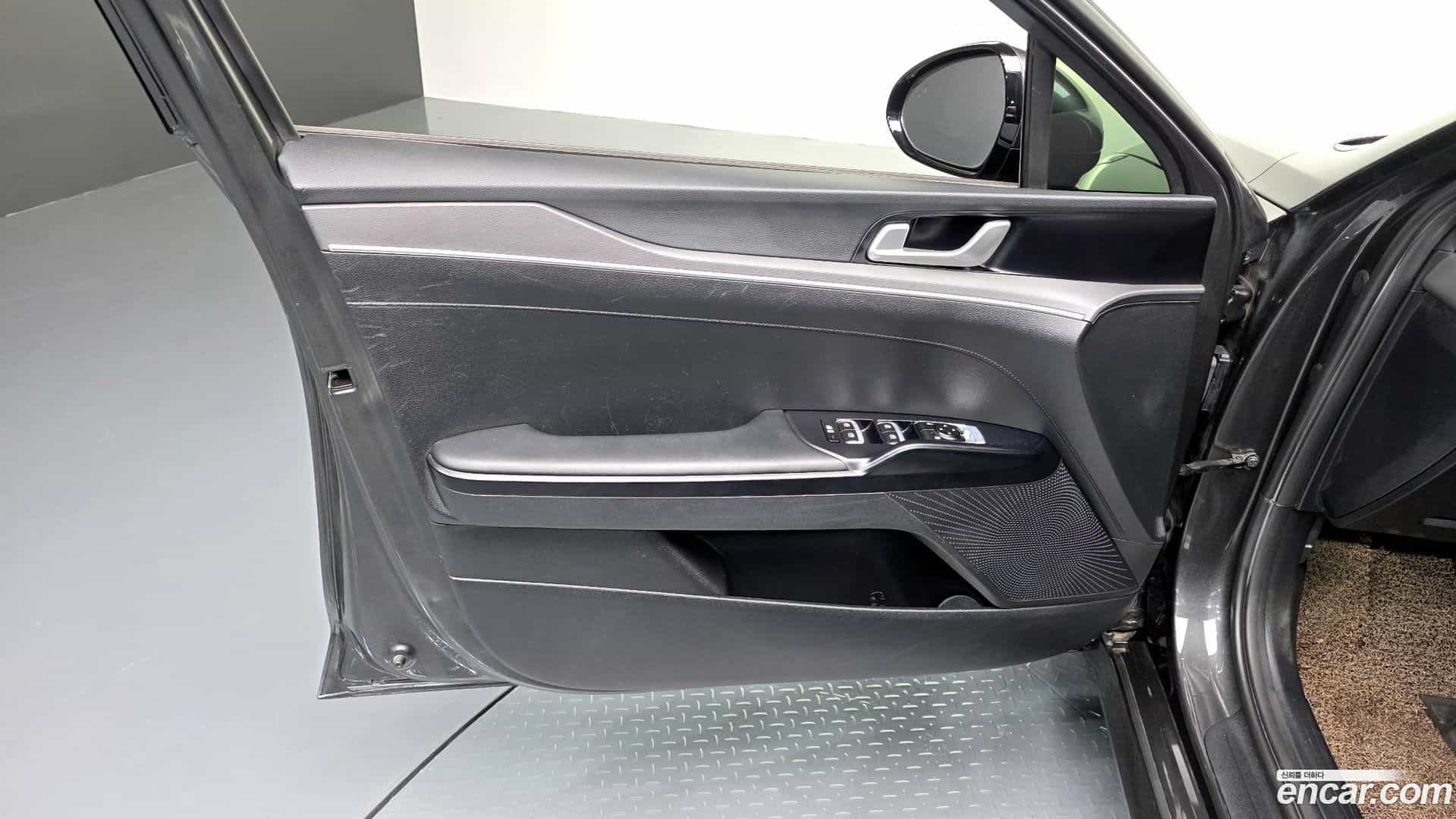 K5 Kia 2023.2-INNER-034