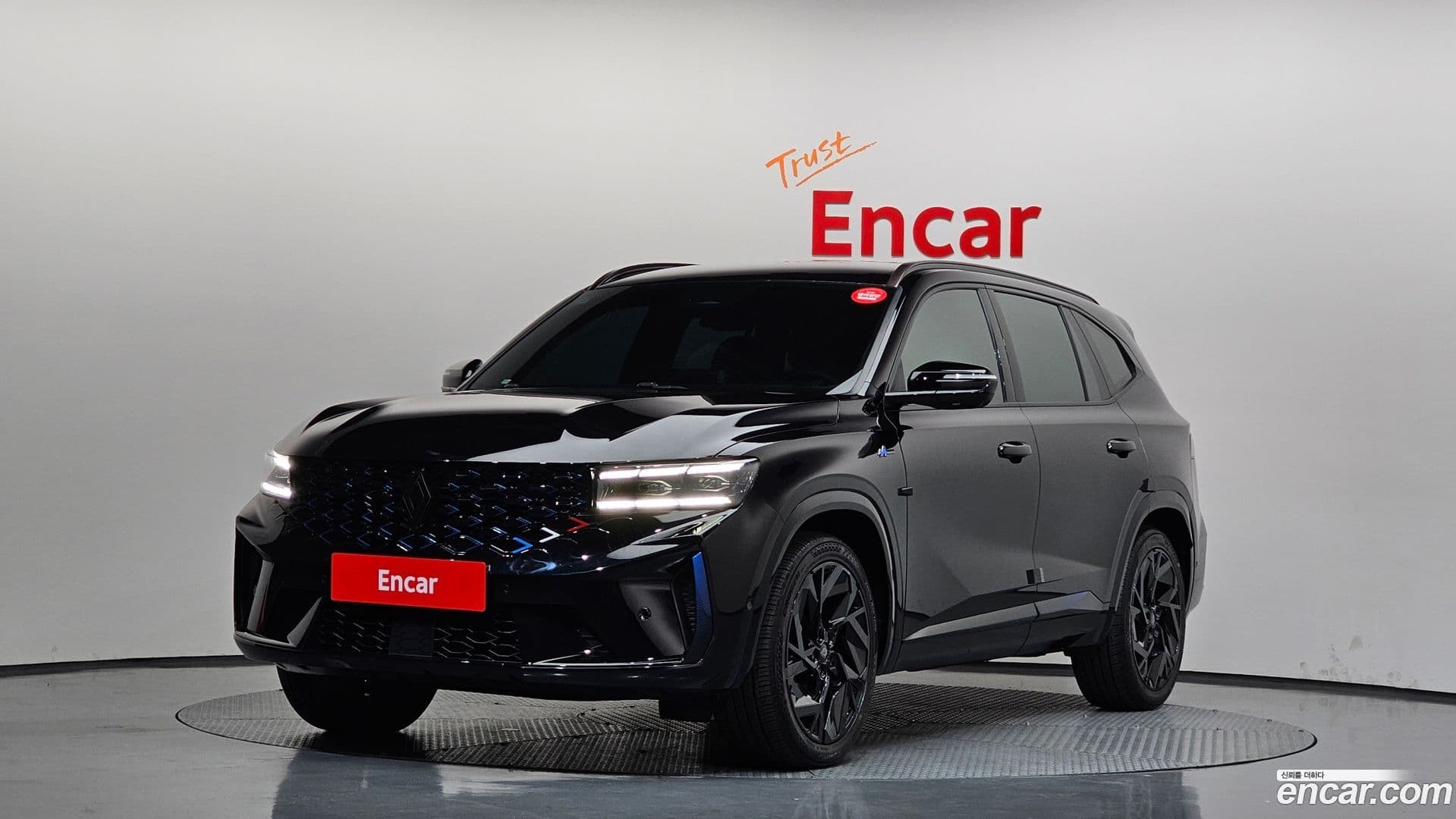 Main__Slider__Photo:Grand Koleos Renault Korea 2024.8-0