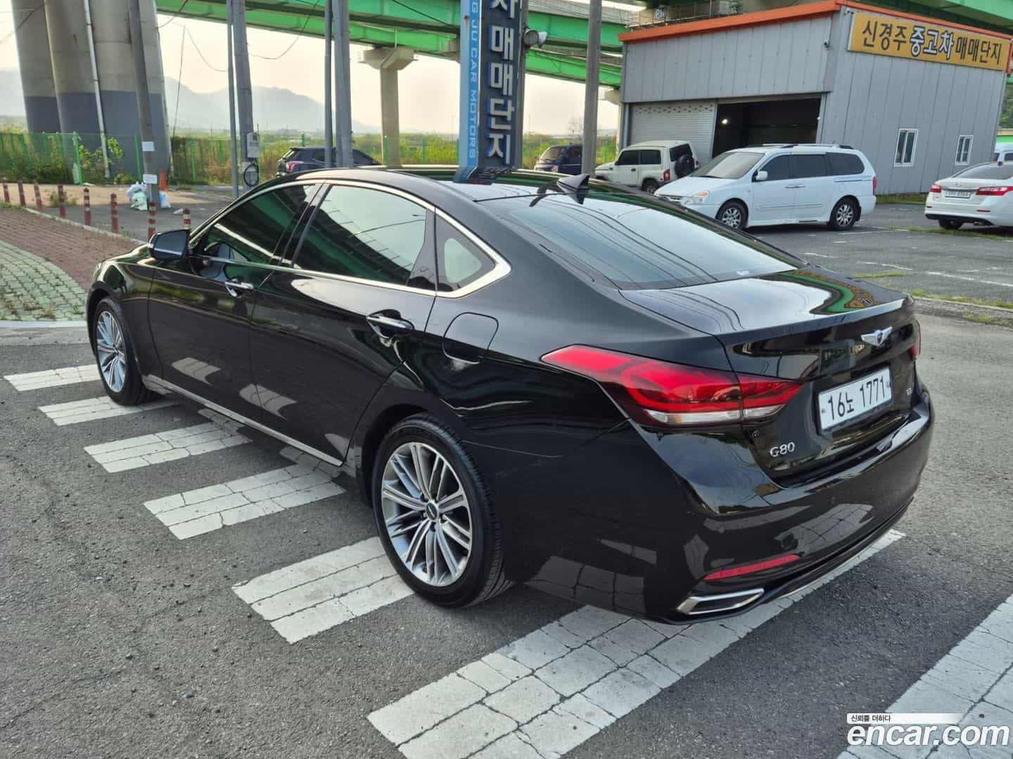 G80 Genesis 2017.2-OUTER-002