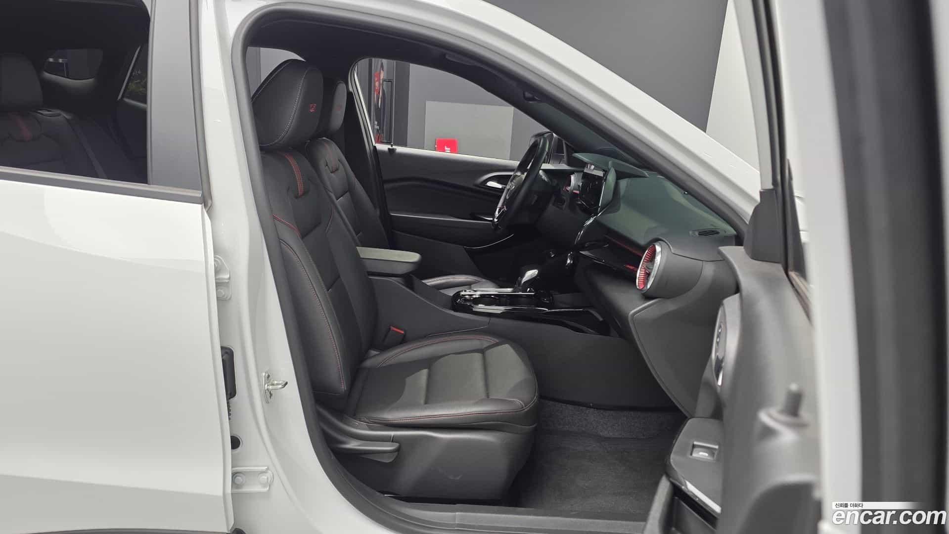 Trax Chevrolet 2023.8-OPTION-015