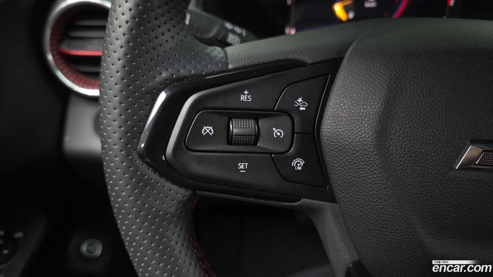 Trax Chevrolet 2023.8-OPTION-021