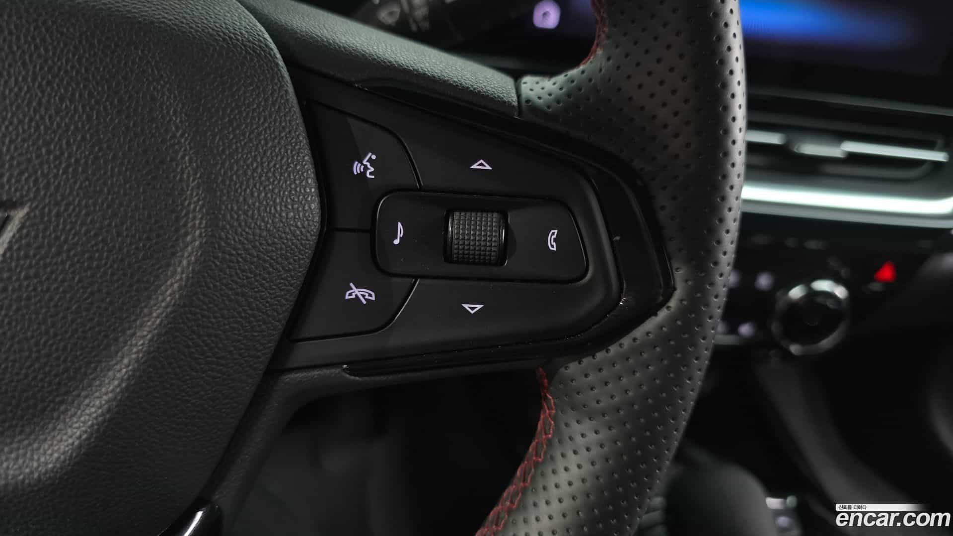 Trax Chevrolet 2023.8-OPTION-022