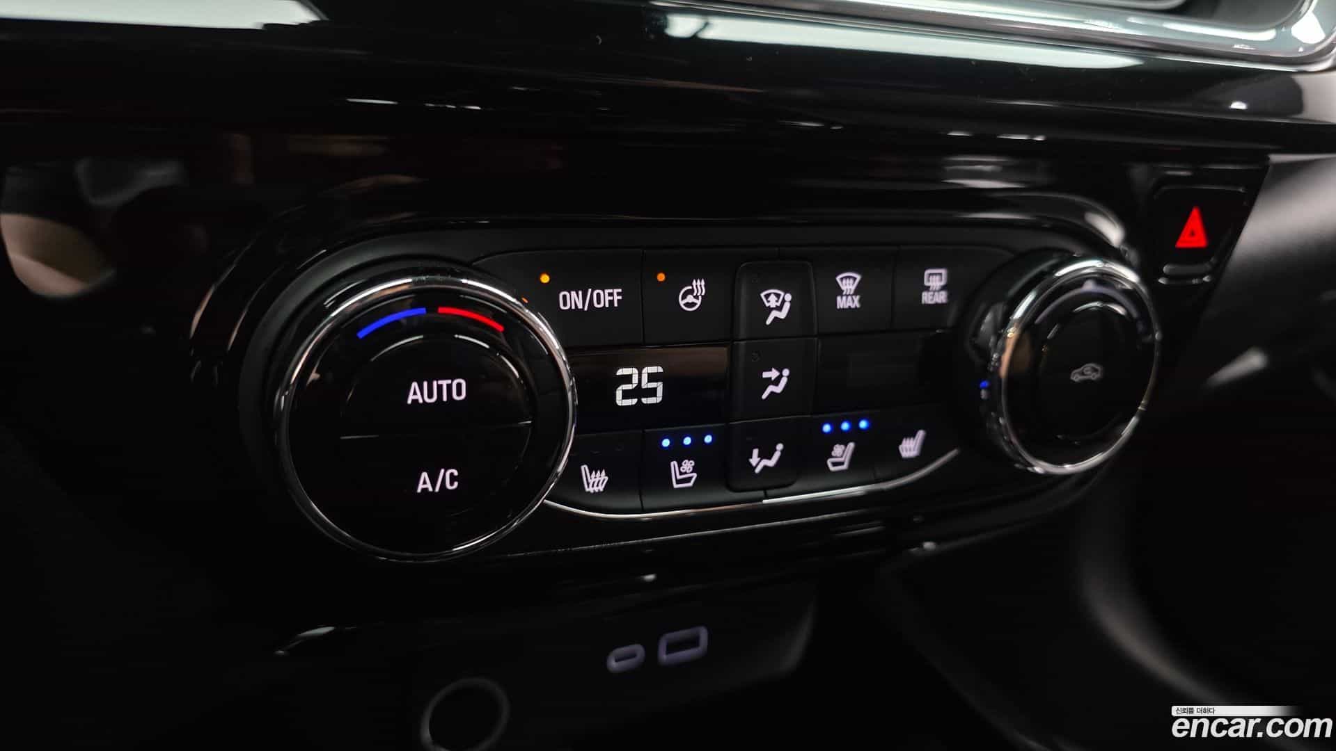 Trax Chevrolet 2023.8-OPTION-023