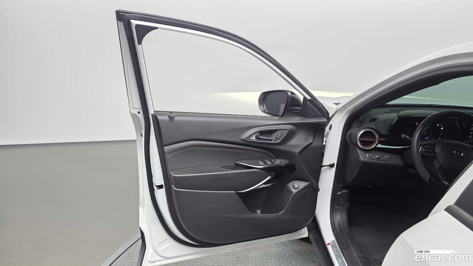 Trax Chevrolet 2023.8-INNER-034