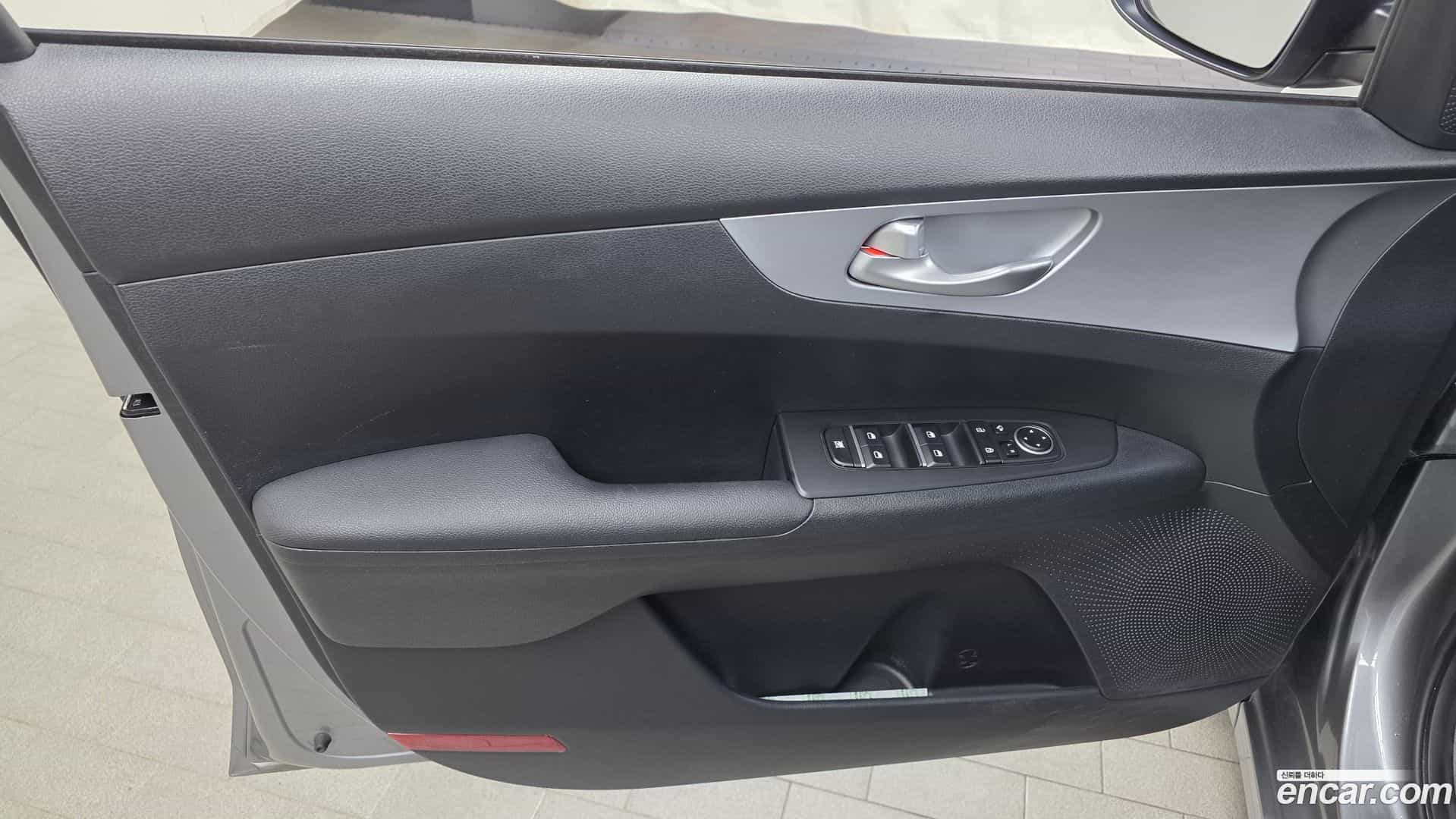 K3 Kia 2023.6-INNER-034