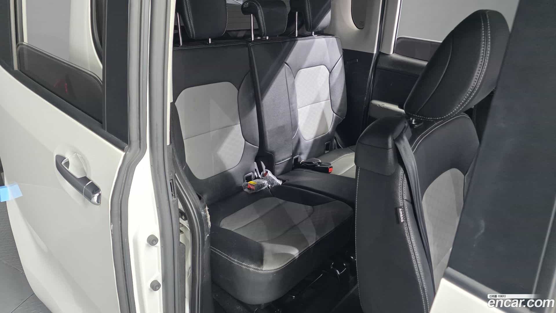 RAY Kia 2022.1-INNER-010