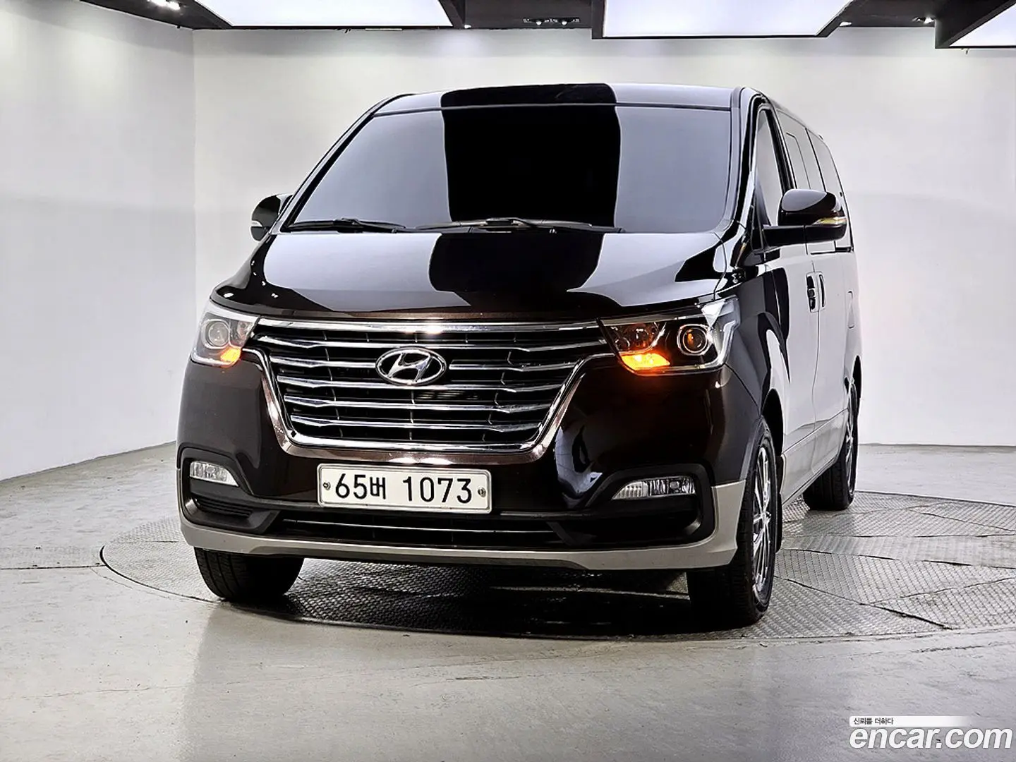 Main__Slider__Photo:Starex Hyundai 2018.2-1
