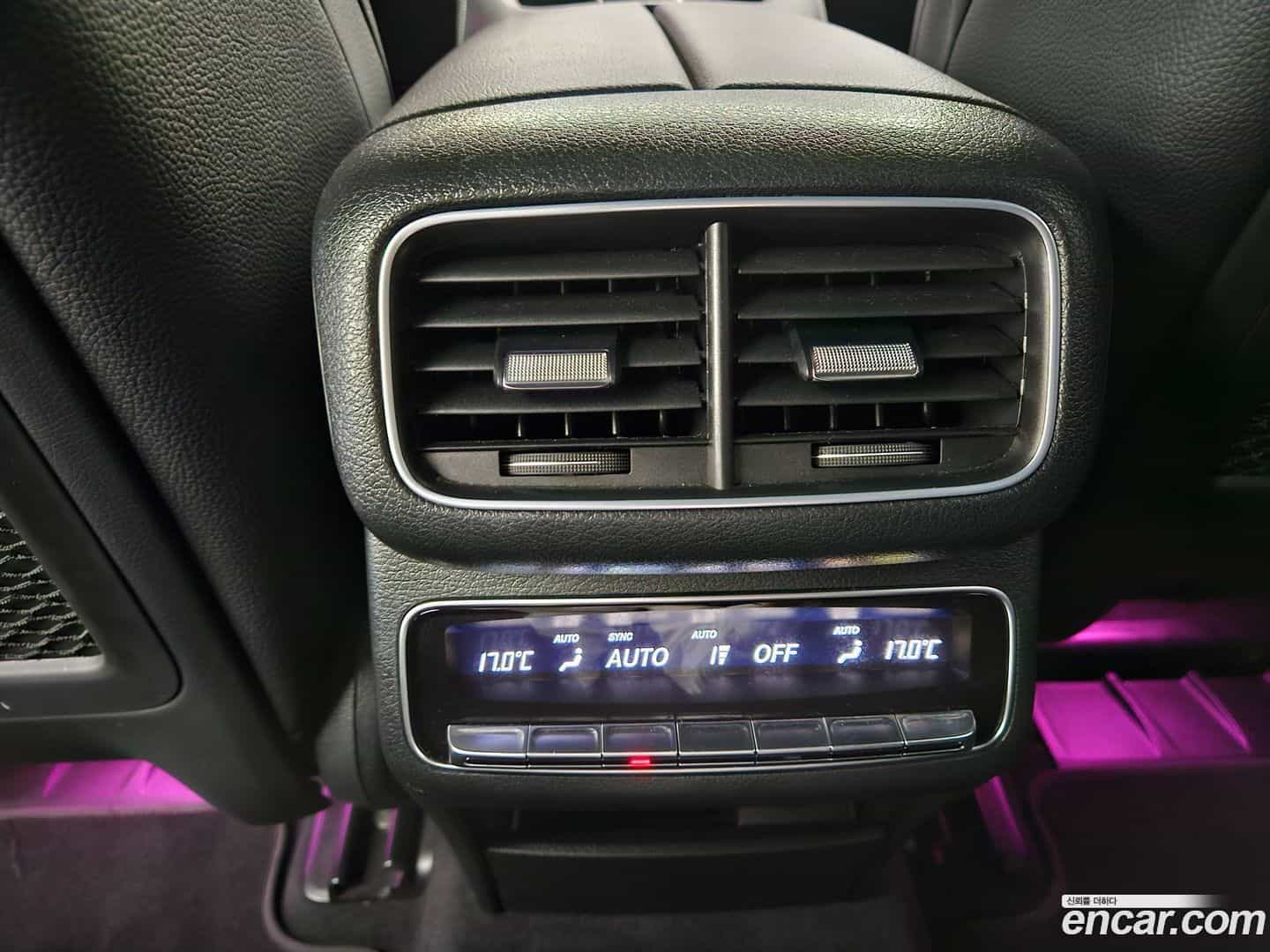 GLE-Class Mercedes-Benz 2022.11-OPTION-016