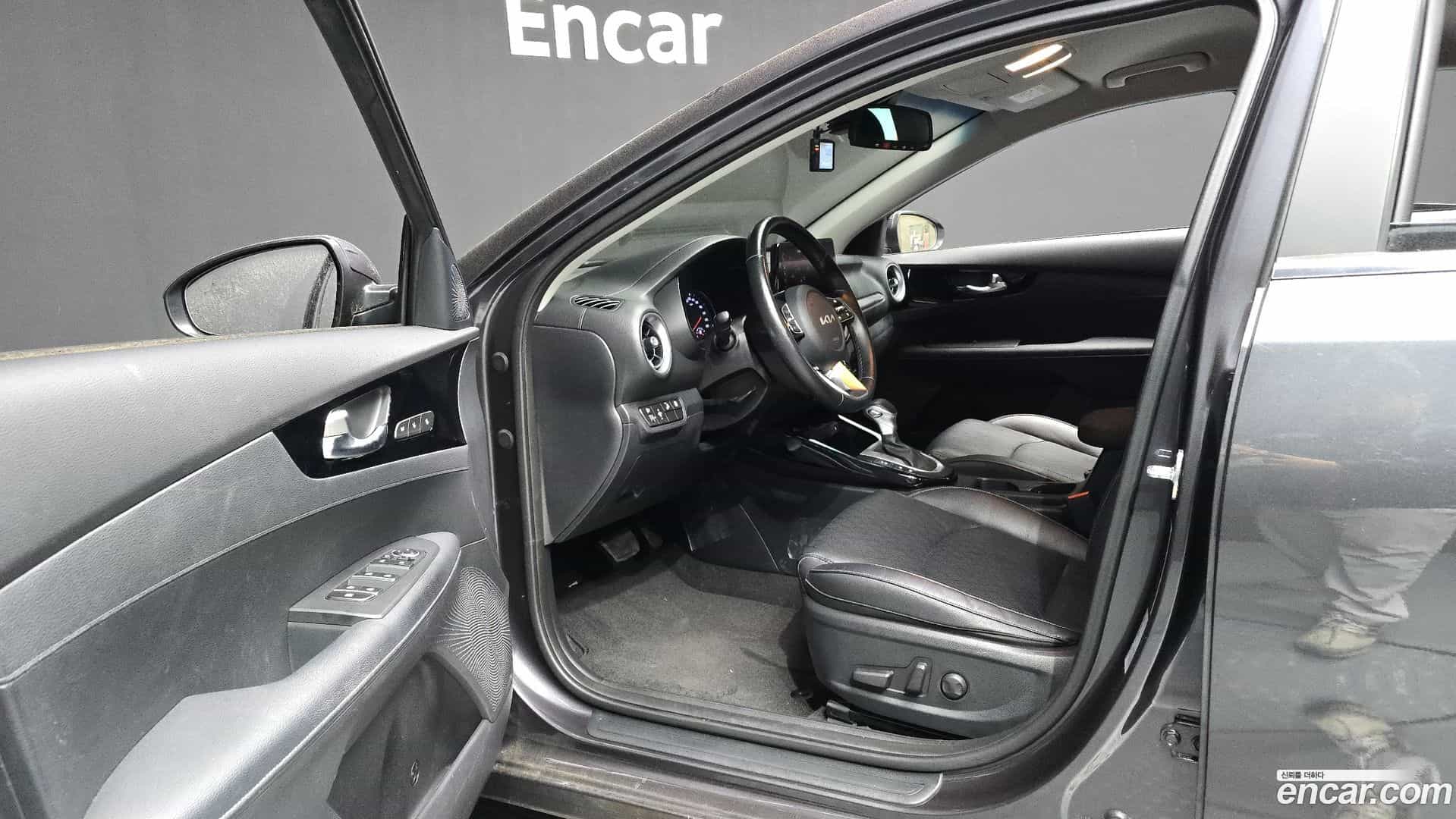 K3 Kia 2022.1-INNER-010