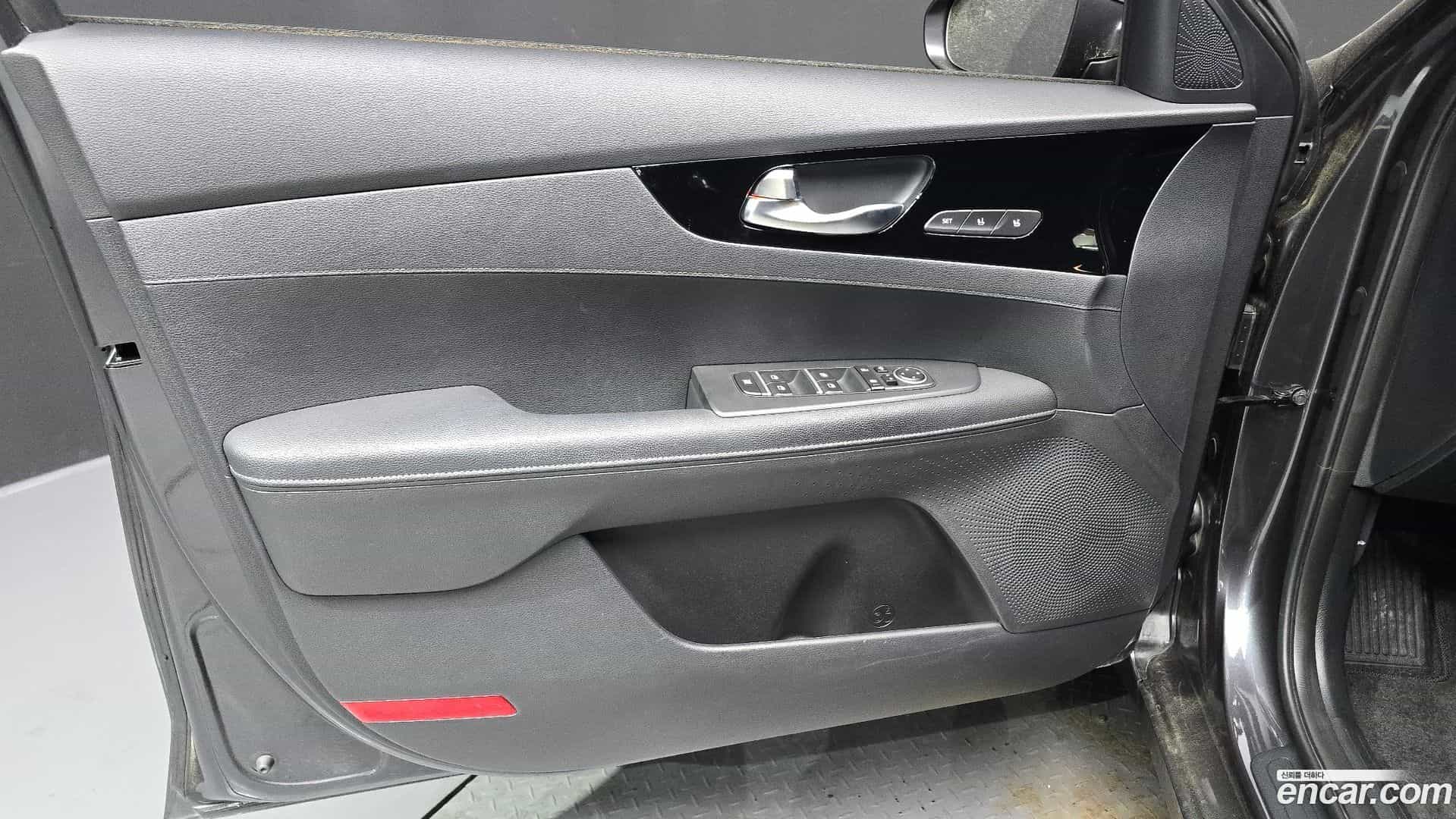 K3 Kia 2022.1-INNER-034